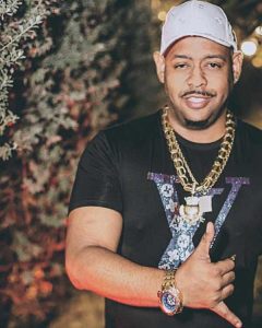 morre-leandro-abusado,-dono-do-hit-‘baile-do-egito’,-aos-40-anos