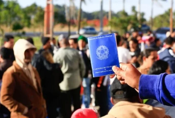 governo-estuda-substituir-pec-por-pl-para-agilizar-a-tramitacao-do-fim-da-escala-6×1