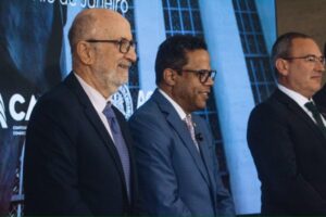 encontro-nacional-do-associativismo-reune-empresarios-e-parlamentares-no-rio