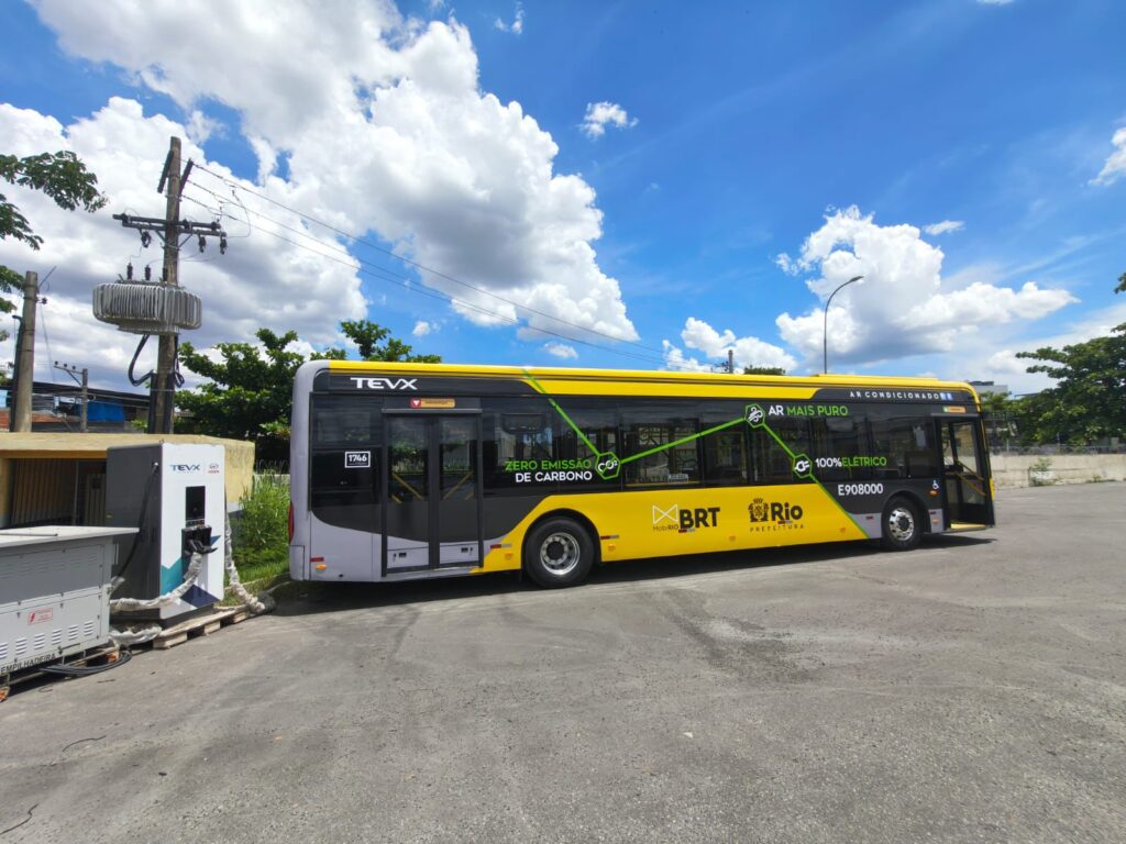 conexao-brt-ganha-onibus-100%-eletrico;-veiculo-sera-testado-na-linha-28