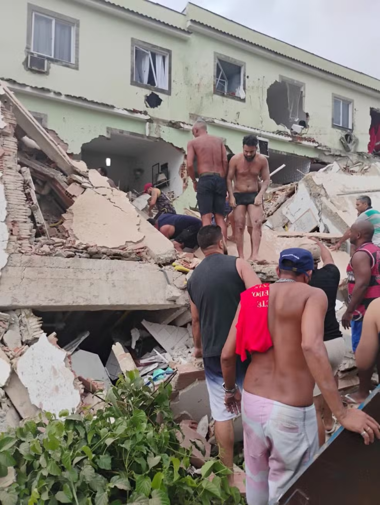 animais-morrem-em-desabamento-de-imovel-no-engenho-novo