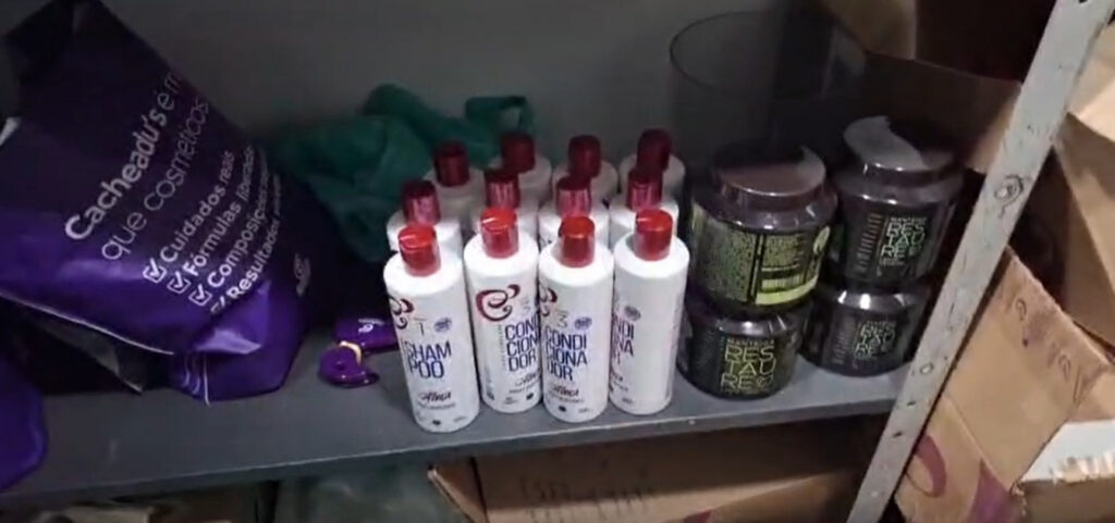 policia-faz-operacao-contra-uso-de-cosmeticos-irregulares-em-saloes-de-beleza-no-rio