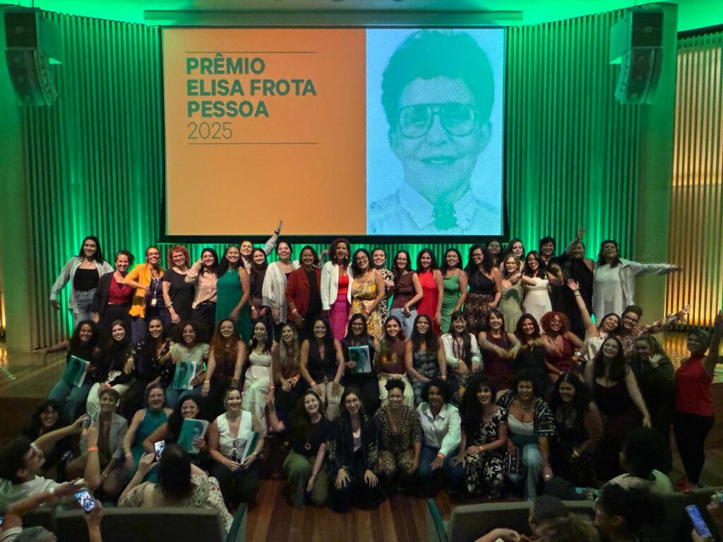 premio-elisa-frota-pessoa-reconhece-24-estudantes-do-ensino-superior-no-rio