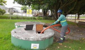 descarte-incorreto-de-oleo-de-cozinha-entope-redes-e-ameaca-o-meio-ambiente