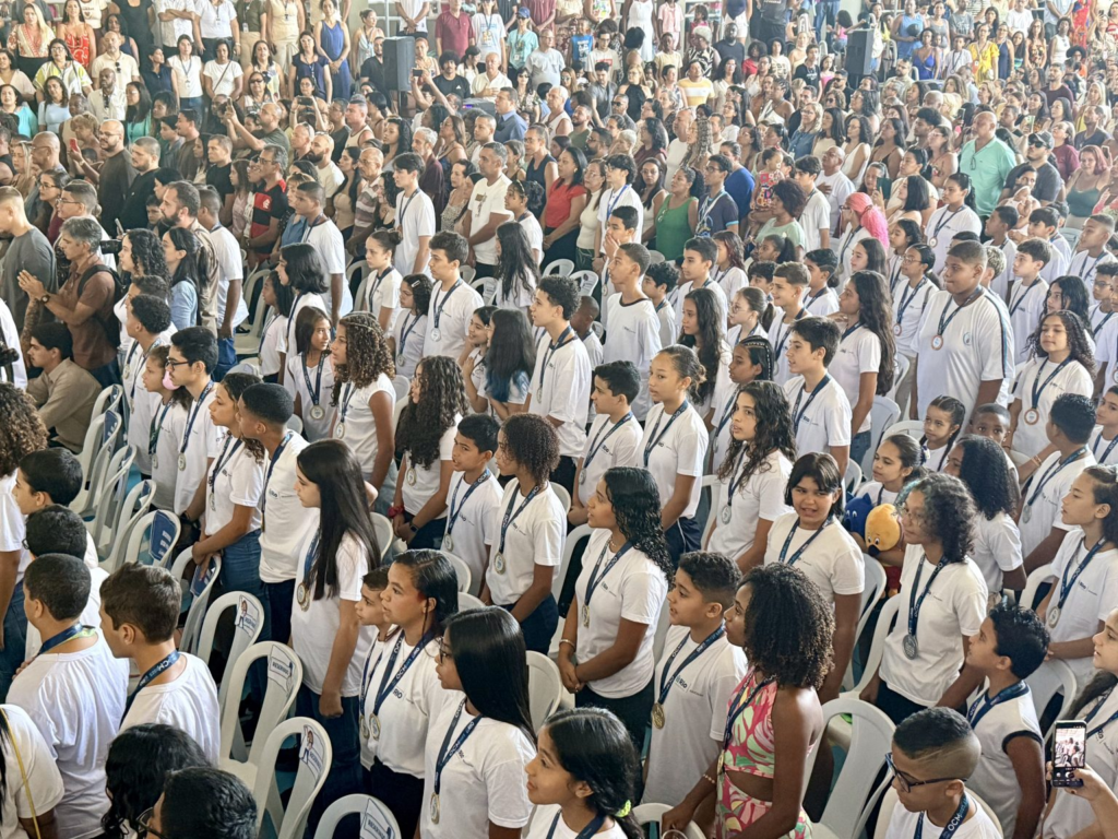 vencedores-da-olimpiada-carioca-de-matematica-recebem-medalhas-da-edicao-de-2025