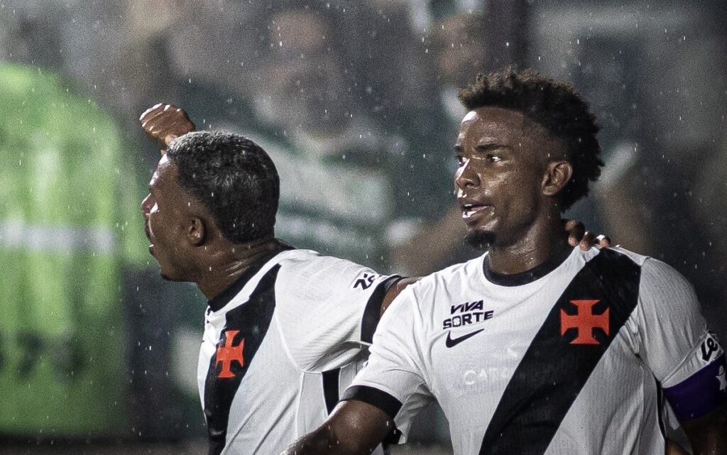 vasco-e-botafogo-fazem-classico-em-sao-januario-pela-10a-rodada-do-brasileirao