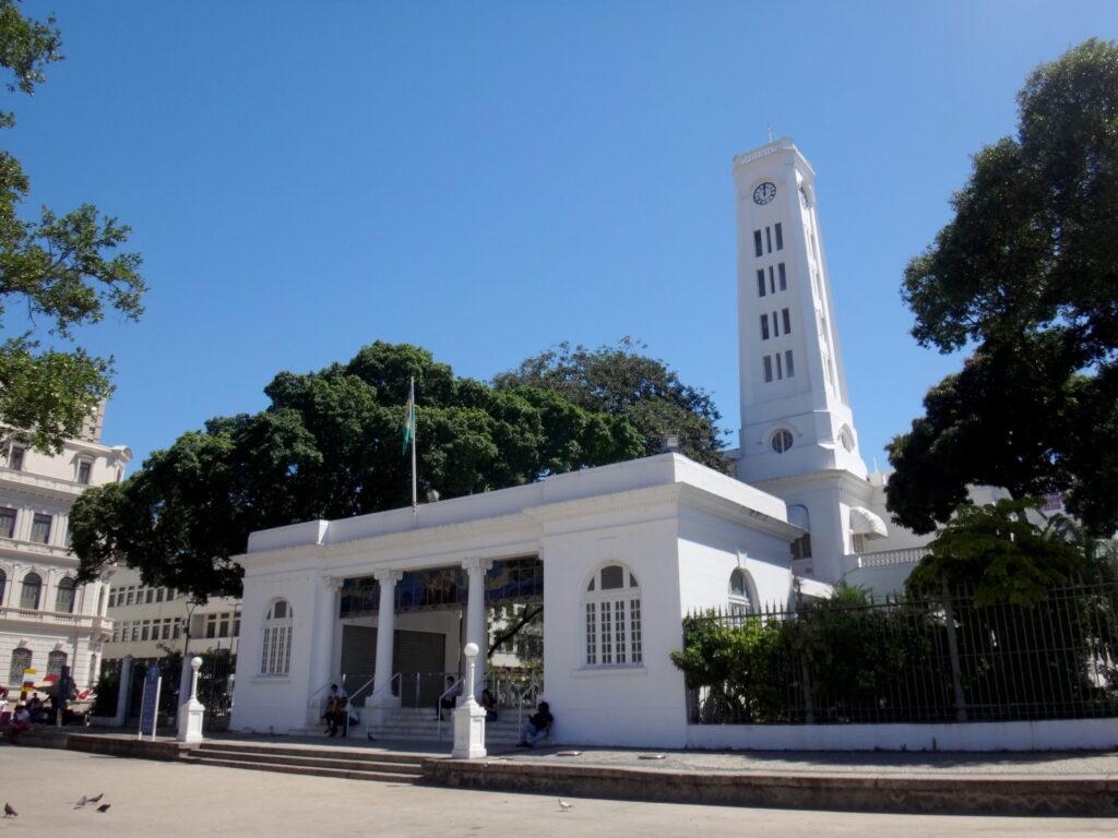 recem-revitalizado,-edificio-touring-entra-no-circuito-do-rio-fashion-week