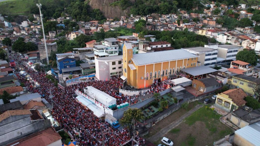 festa-de-sao-jorge-em-quintino-tera-show-com-300-drones