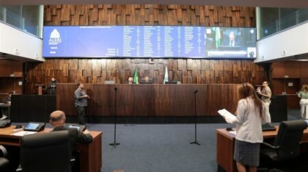 as-vesperas,-pdt-entra-com-nova-acao-na-justica-para-suspender-eleicao-para-presidente-da-alerj