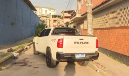 homem-e-morto-a-tiros-durante-uma-abordagem-policial-na-pavuna